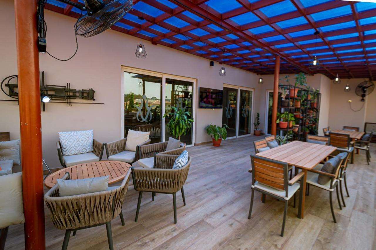Wali'S Suites Abuja Exterior photo