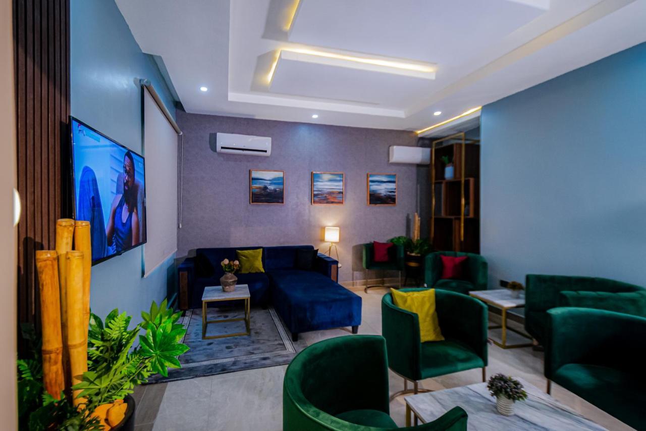 Wali'S Suites Abuja Exterior photo